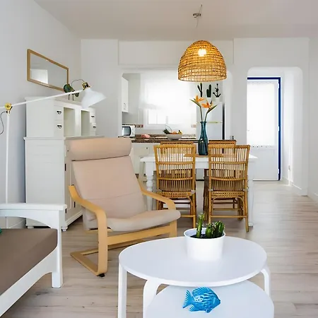 2 - Caleta Campos Аррьета