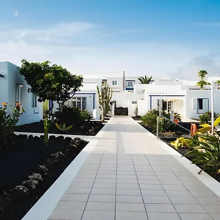 2 - Caleta Campos Аррьета